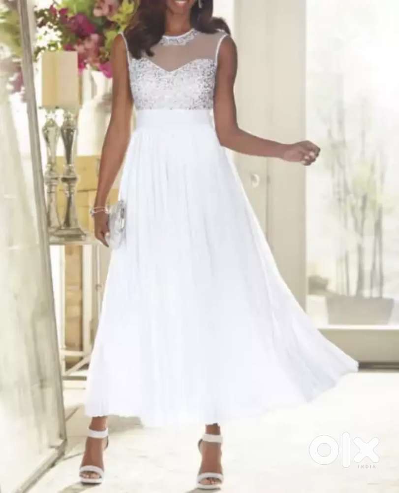 Ashro Gown in White