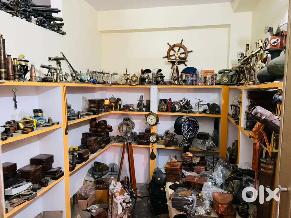 RARE ANTIQUE & VINTAGE ITEMS SALE! Telescope, Compass, Gramophone