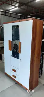 New 3 door wordrobe at factory cost