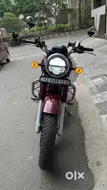 Bluettoth connection, topSpeed 160,15ltr tank,