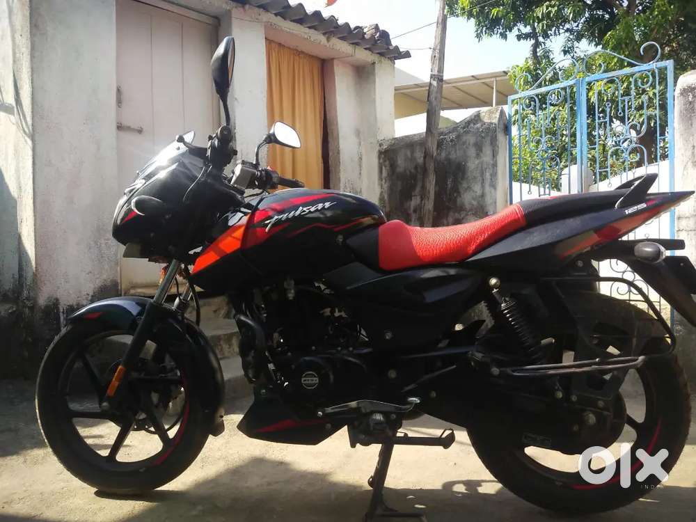 Bajaj pulser 125
