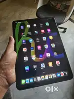 Ipad pro 11 inch display 120hz 64GB Mint condition with pencil & case