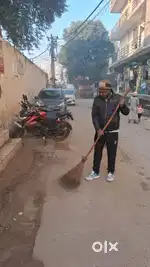 Building ke liye safai karamchari chahiye
