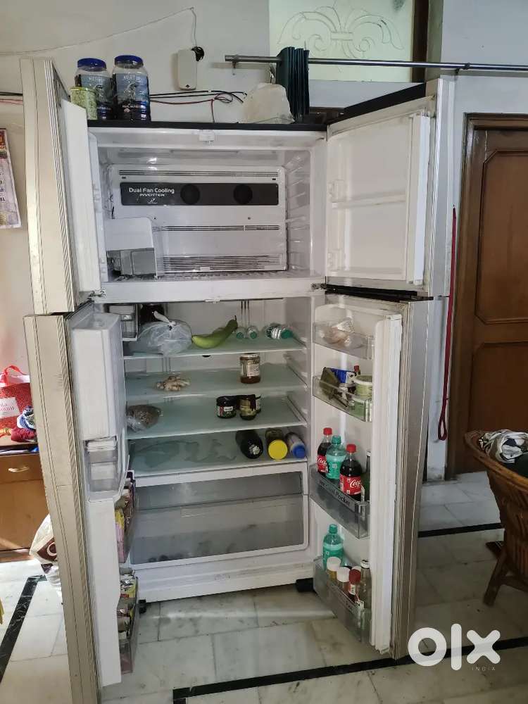 For sale Fridge Hitachi Non working