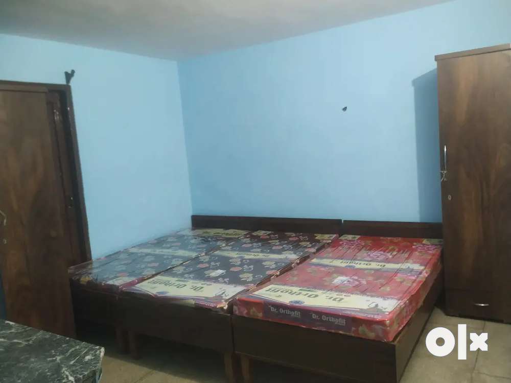 Tolet for boys one room with  all facilities available