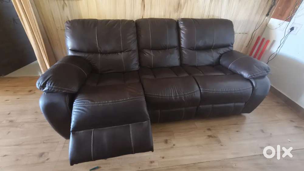 Three seater Recliner