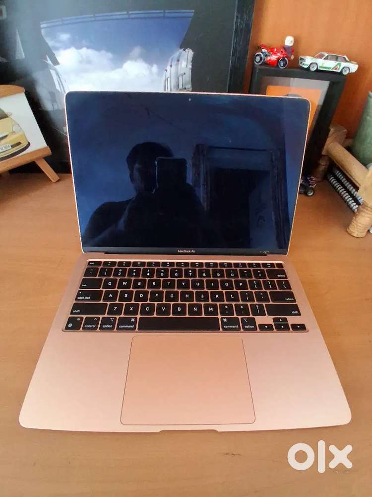 Apple Macbook
