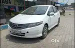 Koi kami nahi hai, good looking,child ac,running music system,