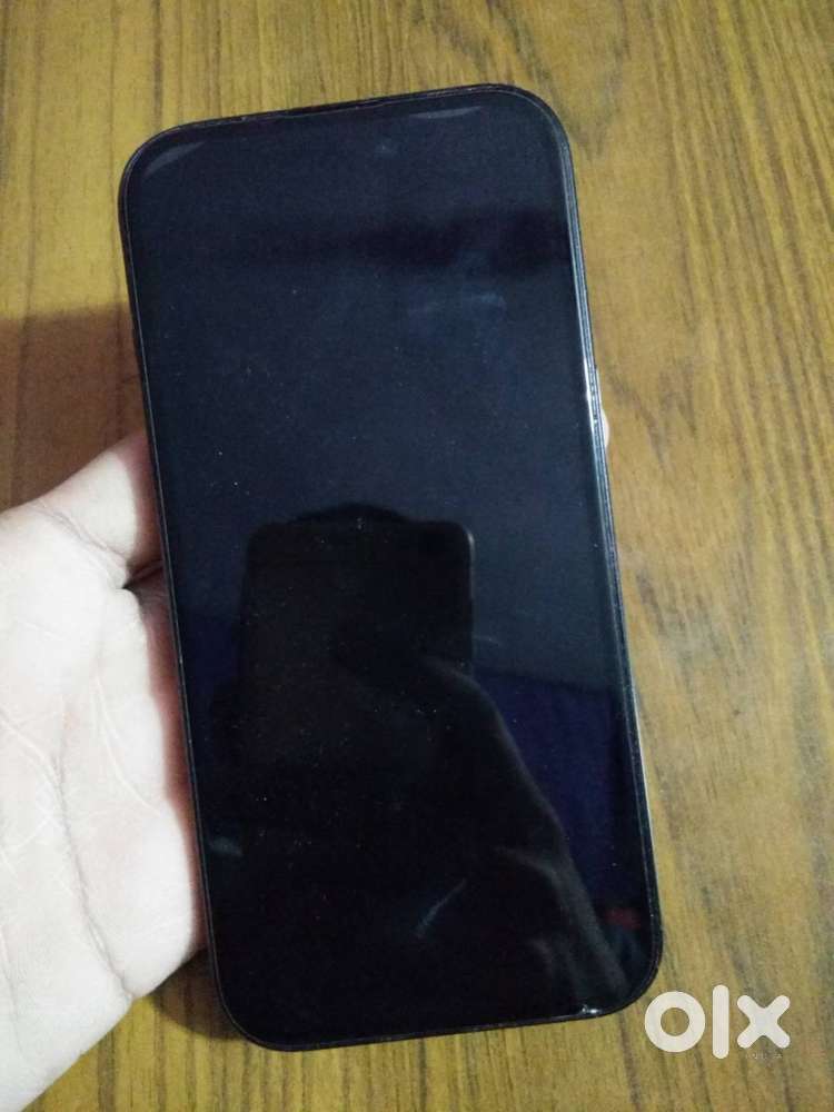 iPhone 15, 256gb variant, 84% battery health