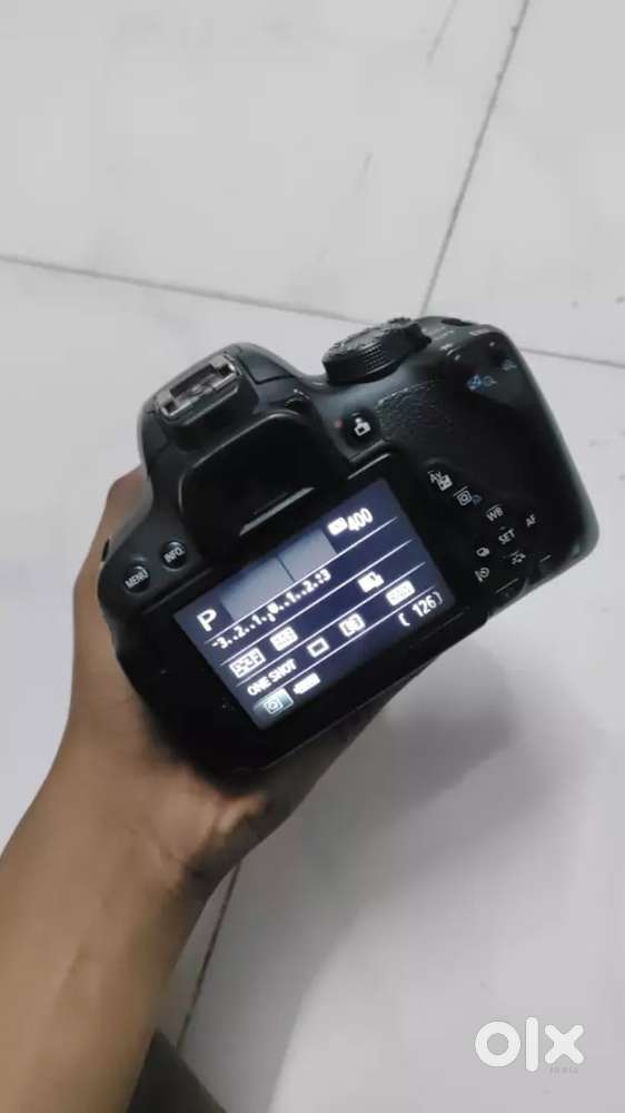 Canon EOS 700d