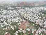 சுற்றிலும் காம்பௌண்ட் சுவரோடு பிரம்மாண்ட முகப்பு கேட் star luxor avenu