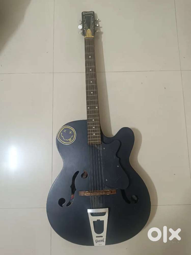 Guitar for urgent sell