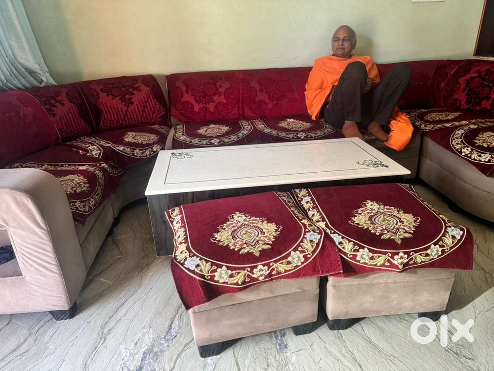 Imported waterproof fabric sofa set with table and 2 comfrtable sofa s