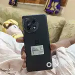 One plus 11rg 2 years 6 month old 5g phone