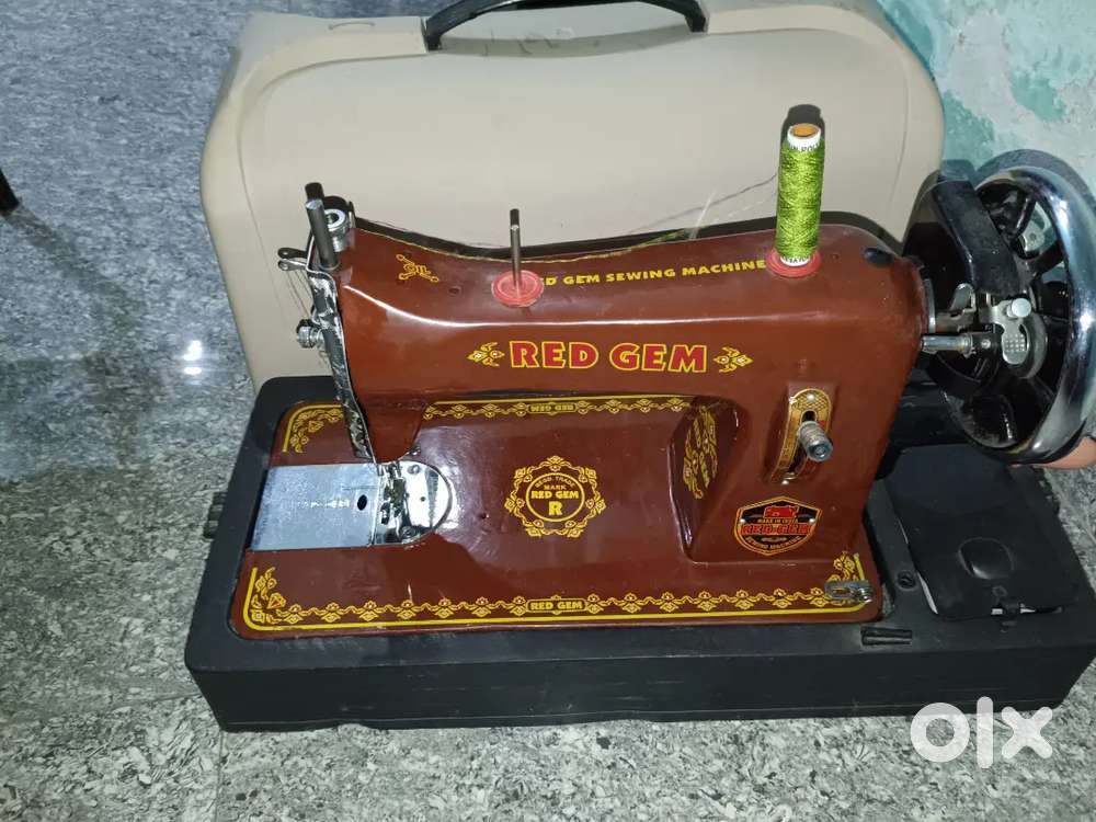 Manual Sewing machine one year old no any problem