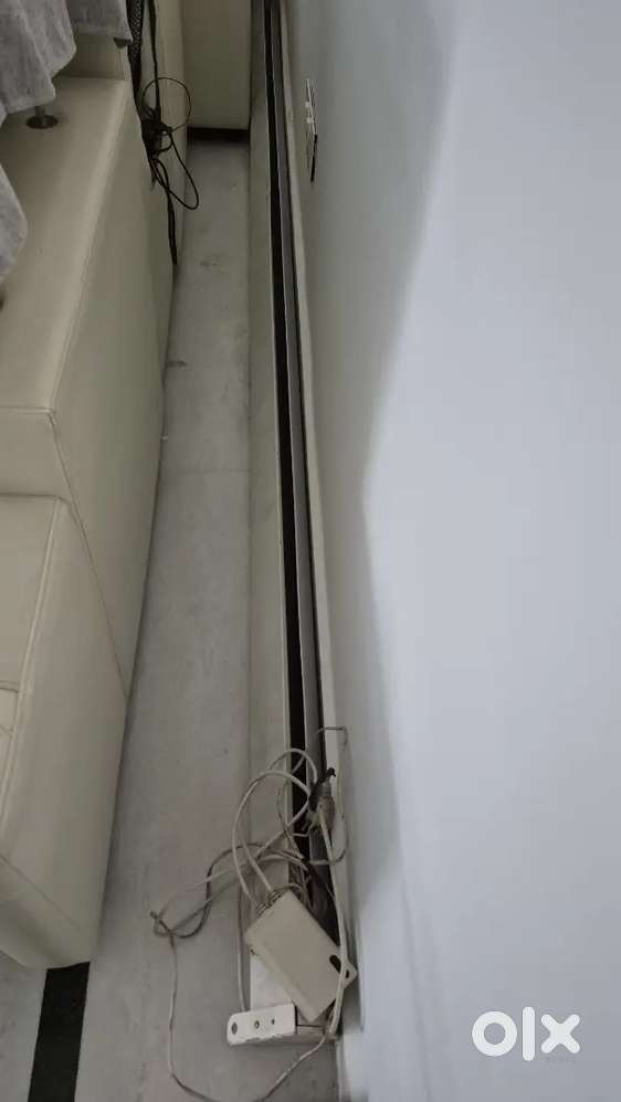 Motorised Projector Screen for home theater