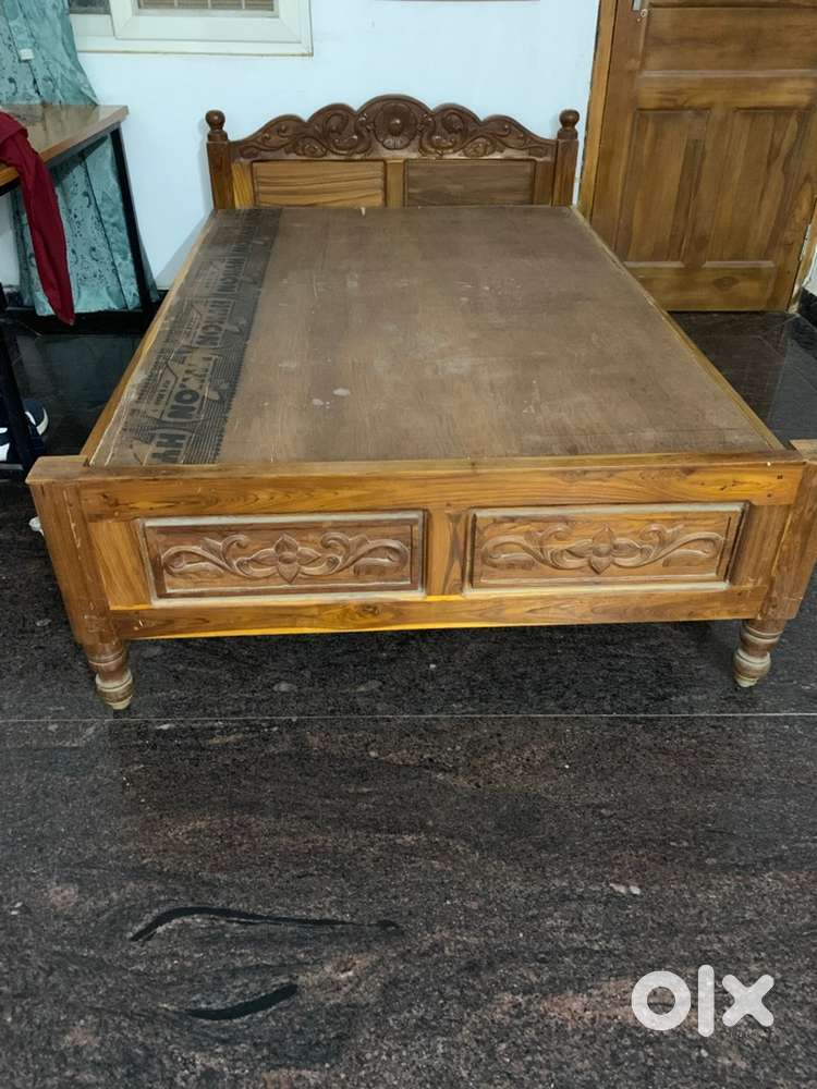 Teak Wood Bed