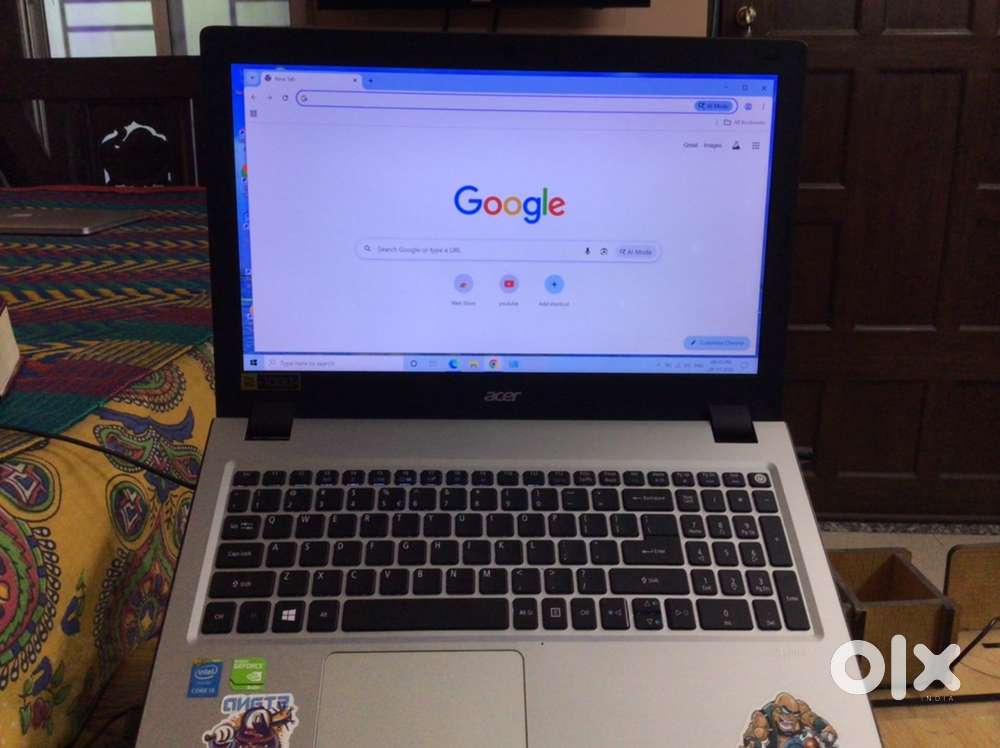 Acer v3 574g pristine immaculate scratchless dentfree workin condition