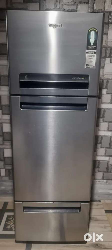 Good condition 2 months warranty hai abhi