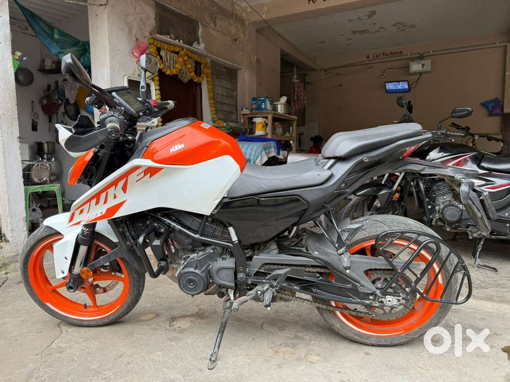KTM DUKE 250, 1.4 years old