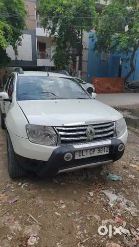 Renault Duster 2013 Petrol 62000 Km Driven