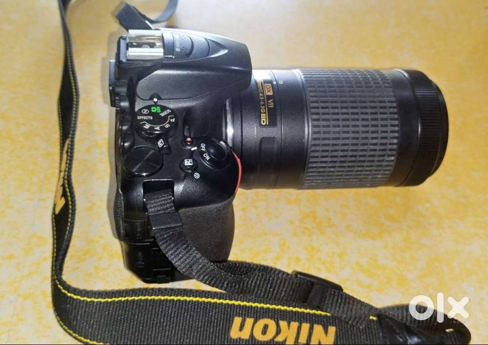 NIKON D5600