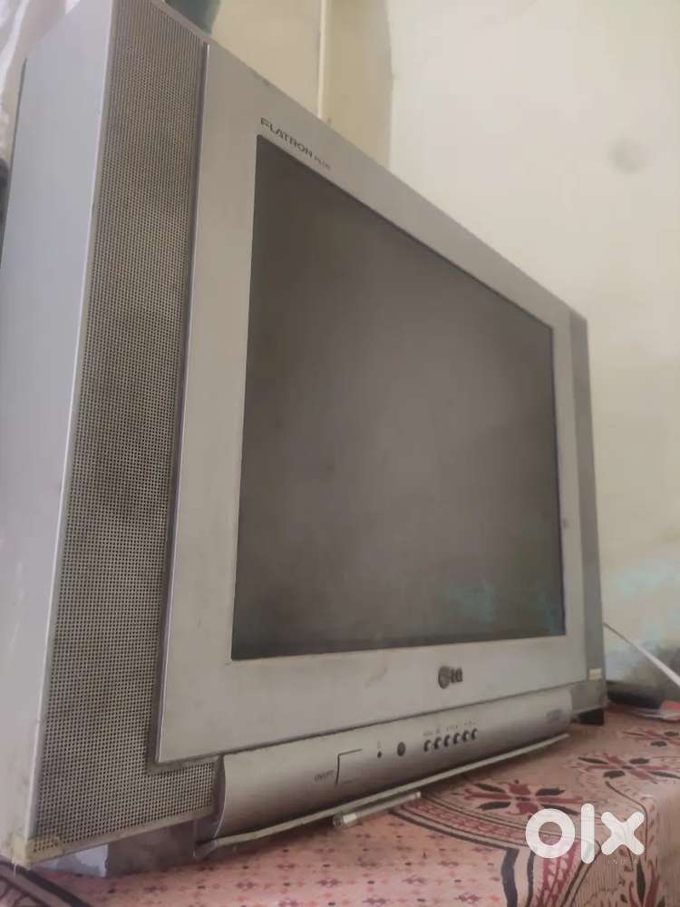 LG-FLATRON CRT TV