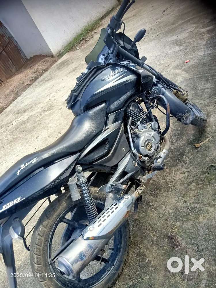 Pulser 150( 2017 Model)