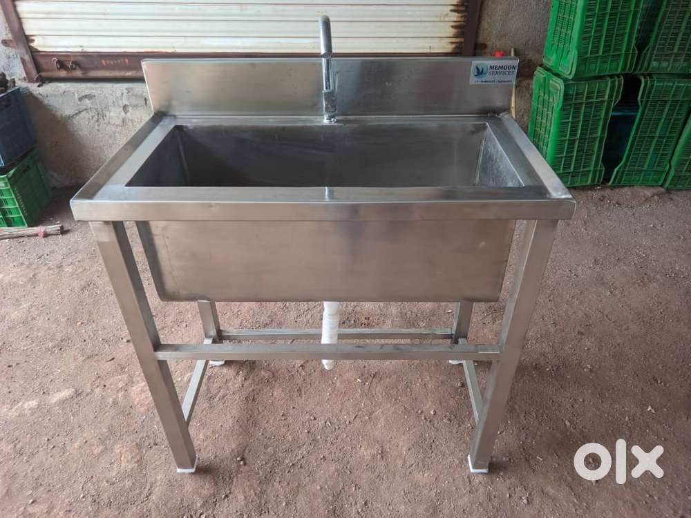 Used Restaurant (Hotel) Stainless Steel Equipment Setup on Sell