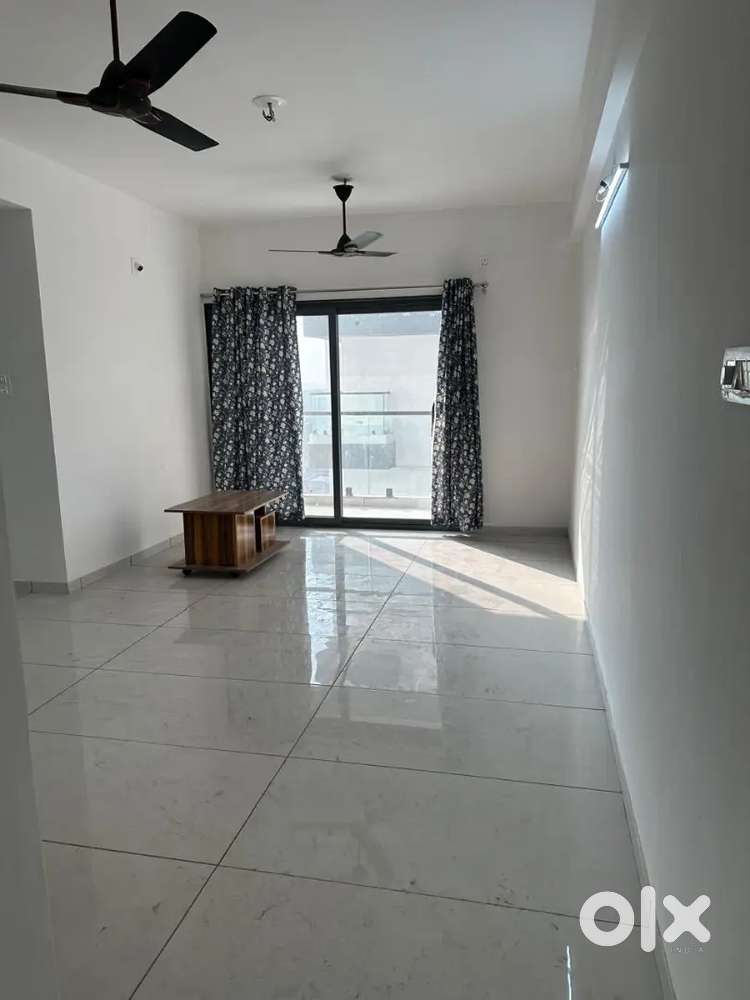 3bhk Full furnished flat prime location New alkapuri