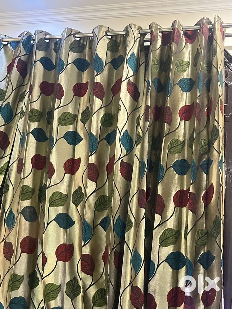 Set of 9 curtains