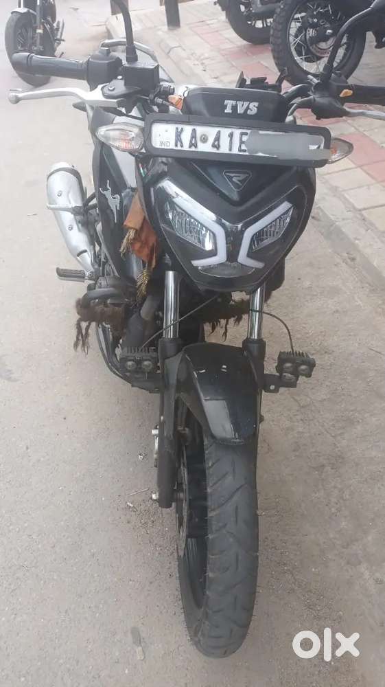 Tvs Raider black colour 125cc