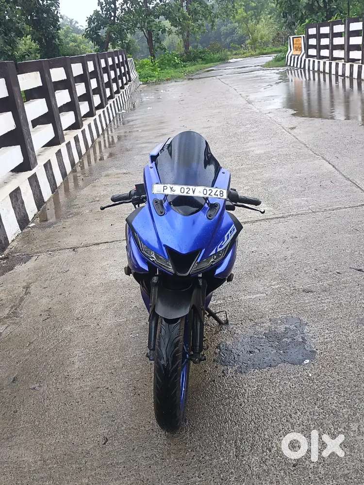Yamaha r15v3