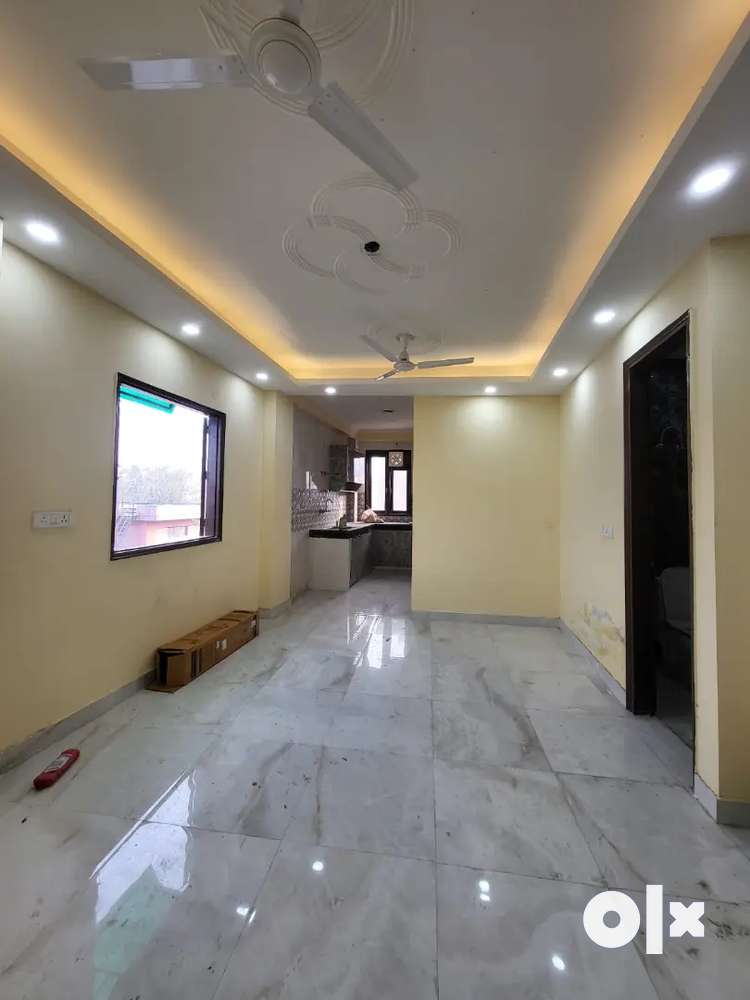 2bhk available in chhatarpur for rent.
