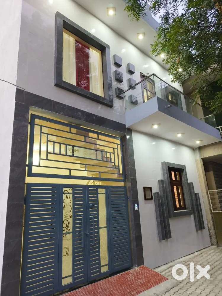 Independent ground floor Sector 4