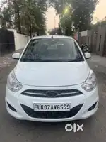 Hyundai i10 Sportz, 2013, Petrol