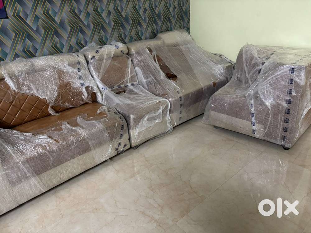 L SHAPED SOFA SET 2+2+1+1
