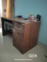 Computer table