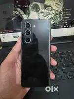 Samsung fold 5 for sale in mint condition