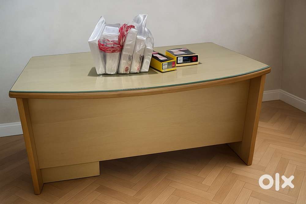 Office Counter with upper glass and Boss Chair