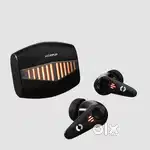 Hoppup xo7 earbuds (4 month old )