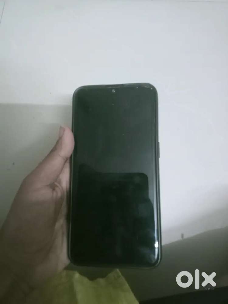 Oppo F10 in good condition