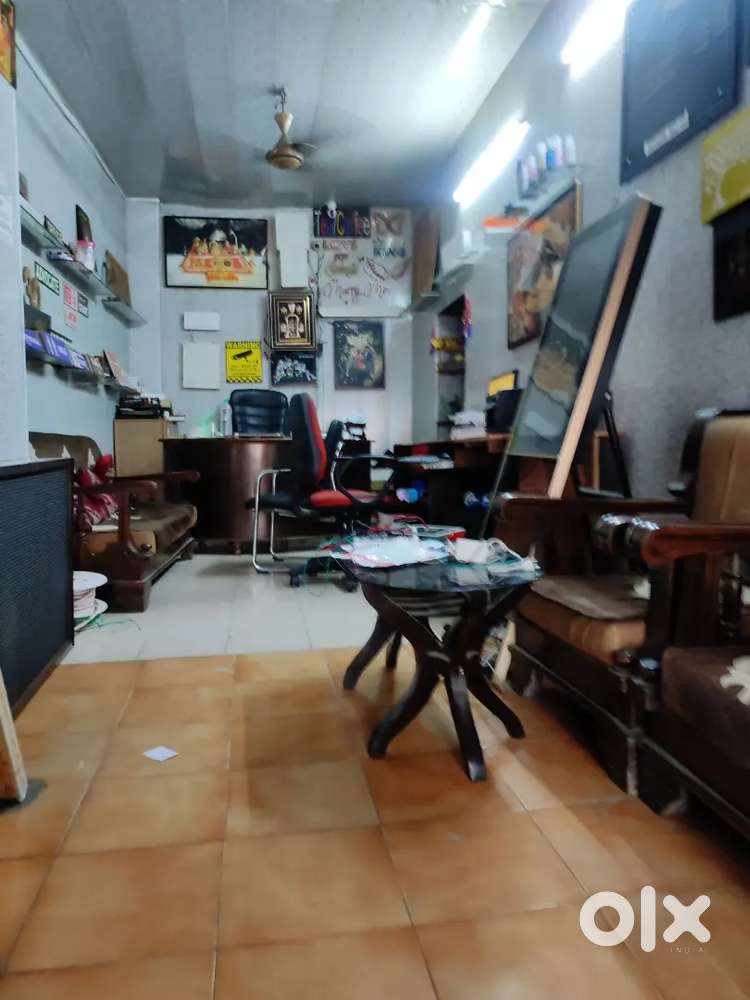 Office assistant female having knowledge of computer