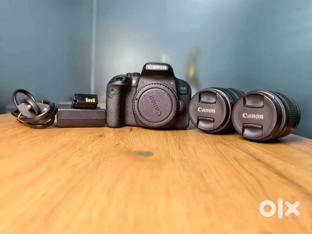CANON 800D
