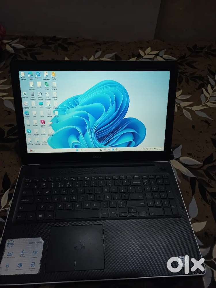 Dell Inspiron 3593