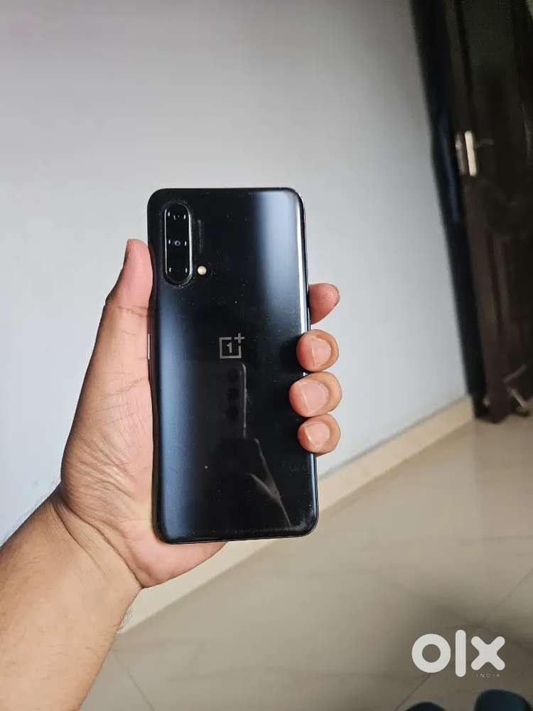 OnePlus Nord CE 5G – Smooth Performance, Strong Battery