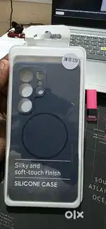 S25ultra silicone case with mag safe