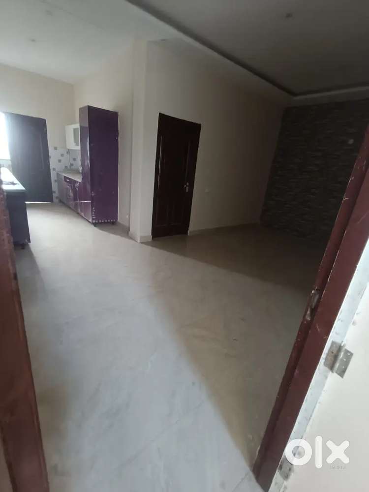 2 BHK Flat with Balcony for Rent– Peaceful & Convenient Location