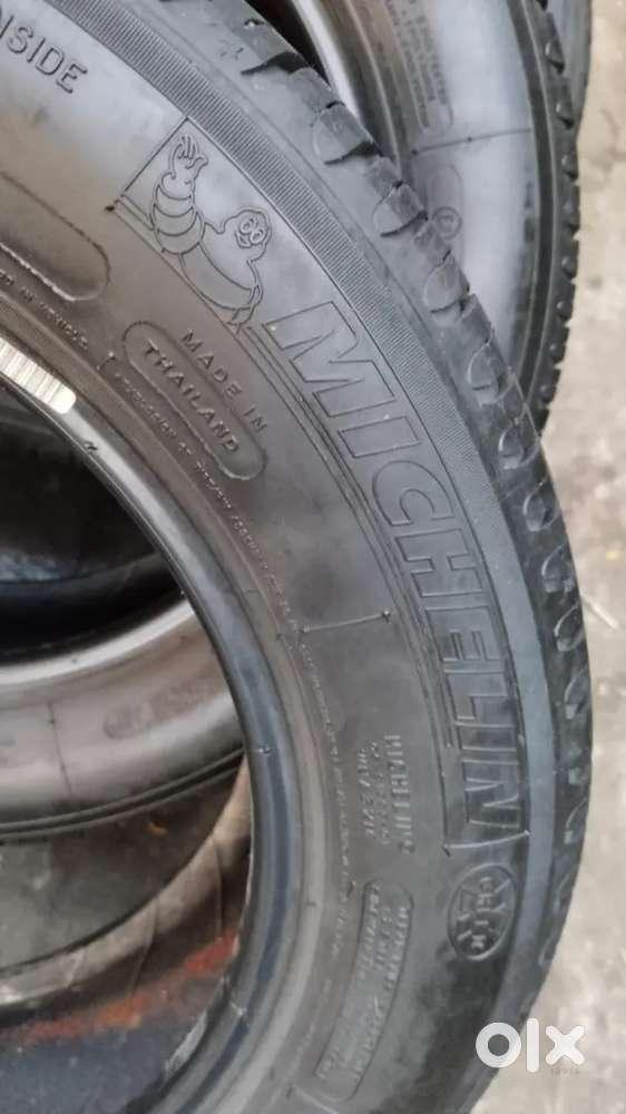 175/65/R15 Bridgestone 80% life tyres