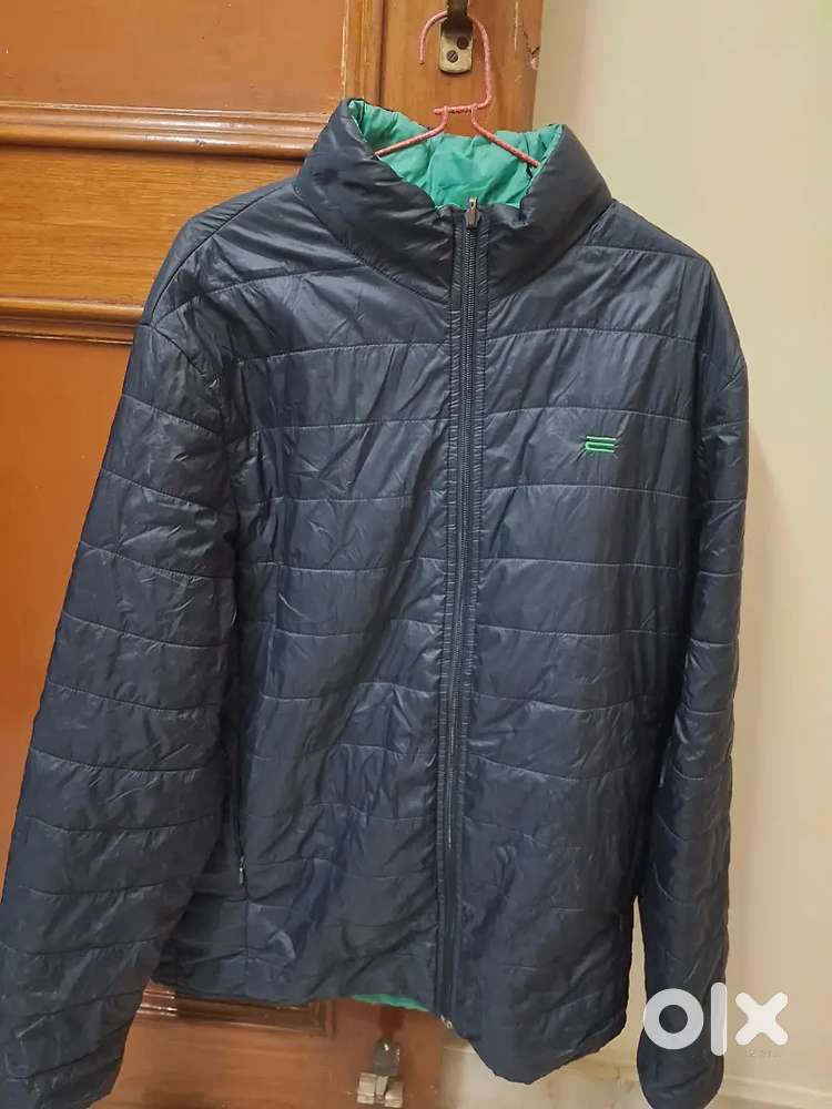 METTLE BRAND REVERSABLE JACKET SIZE LARGE BLUE AND REVESE  SEA GREEN